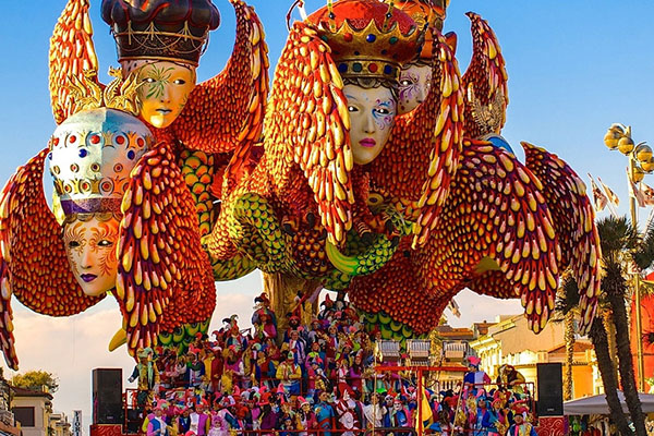 The unique traditions of Greek Carnival. (via Greek Herald)